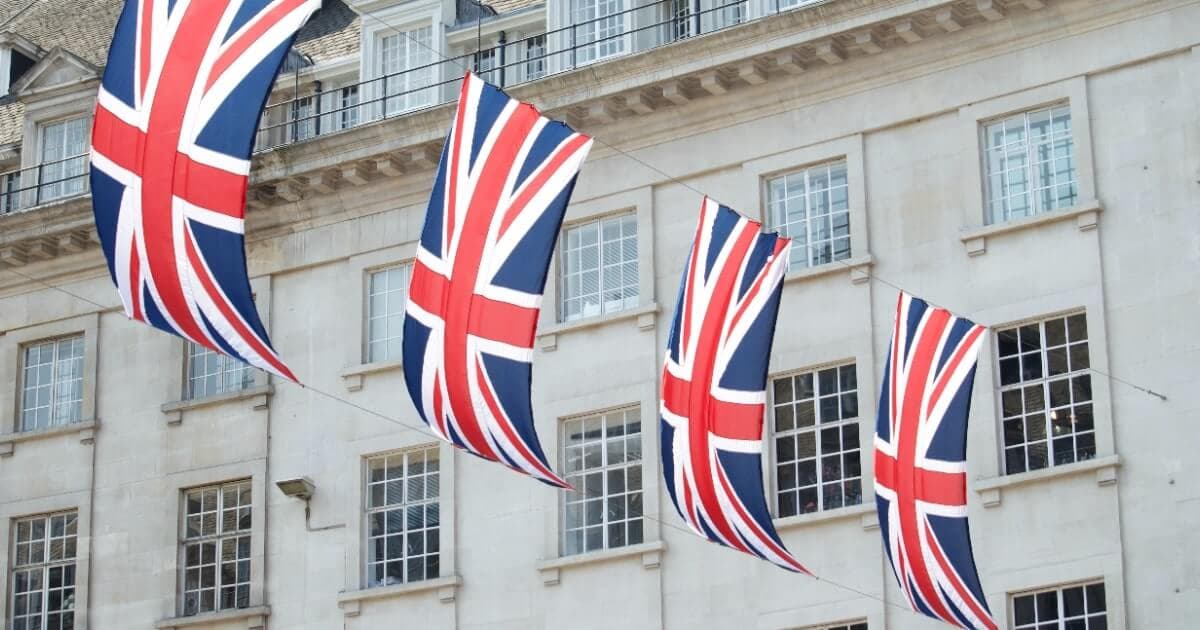 How To Apply To UK Universities: The Complete Guide